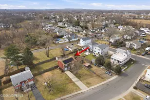 610 Center Ave, Belford, NJ 07718 - Photo 12