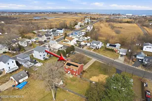 610 Center Ave, Belford, NJ 07718 - Photo 20