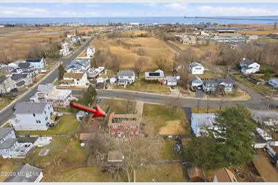 610 Center Avenue, Belford, NJ 07718 - Photo 18