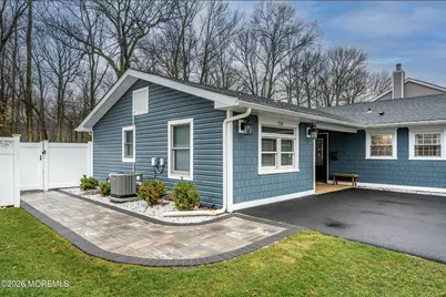 110 Courtland Lane, Aberdeen Township, NJ 07747 - Photo 4