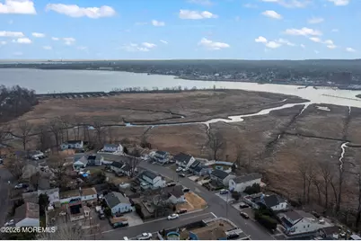 882 Woodmere Drive, Aberdeen Township, NJ 07735 - Photo 22