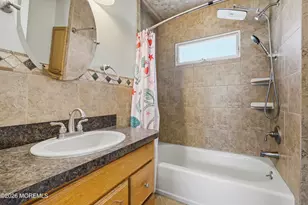 882 Woodmere Dr, Aberdeen Township, NJ 07735 - Photo 16