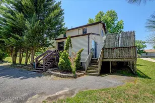 659 Holmdel Rd, Hazlet Township, NJ 07730 - Photo 34