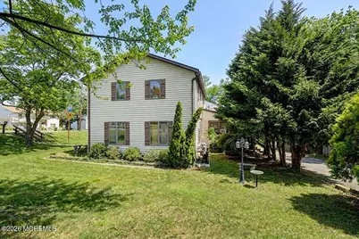 659 Holmdel Road, Hazlet Township, NJ 07730 - Photo 32