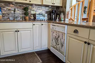 1820 Pennsylvania Ave E, Seaside Heights, NJ 08751 - Photo 12