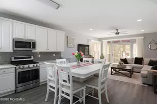 37 Springlawn Dr, Lakewood, NJ 08701 - Photo 8