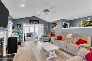 11 Sandhurst Ct, Toms River Township, NJ 08757 - Photo 14