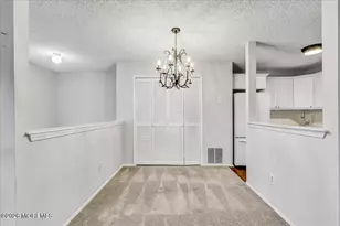 54 Des Moines Ct, Tinton Falls, NJ 07712 - Photo 18