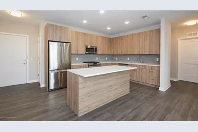 92 Drs James Parker Boulevard #204, Red Bank, NJ 07701 - Photo 2