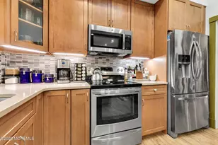 42 York Ave, Port Monmouth, NJ 07758 - Photo 6