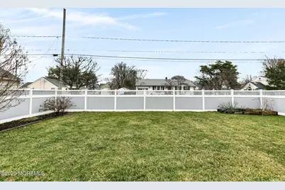 42 York Avenue, Port Monmouth, NJ 07758 - Photo 30