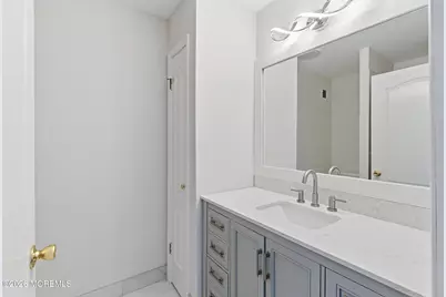 49 Lucia Court, Matawan, NJ 07747 - Photo 14