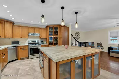 34 Southview Terrace, Middletown, NJ 07748 - Photo 12