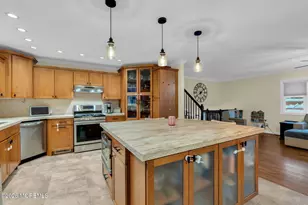 34 Southview Terrace, Middletown, NJ 07748 - Photo 12