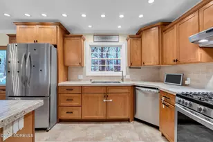 34 Southview Terrace, Middletown, NJ 07748 - Photo 16