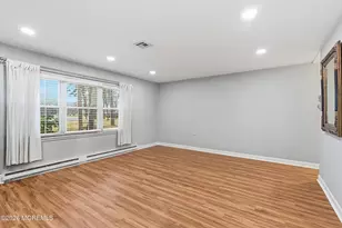 812A Dumbarton Dr, Lakewood, NJ 08701 - Photo 10