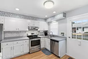 812A Dumbarton Dr, Lakewood, NJ 08701 - Photo 16