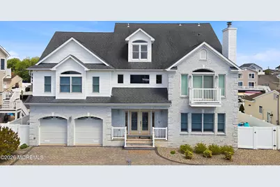 17 Lagoon Drive W, Toms River Township, NJ 08753 - Photo 1