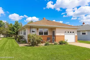 55 Scarborough Pl, Toms River Township, NJ 08757 - Photo 2