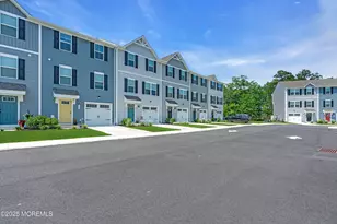 703 Cyprus Ct, Forked River, NJ 08731 - Photo 4