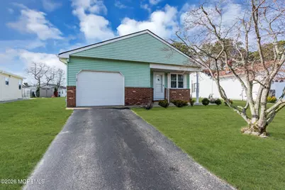 8 Redlands Court, Toms River Township, NJ 08757 - Photo 4