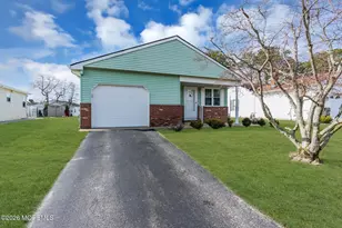 8 Redlands Ct, Toms River Township, NJ 08757 - Photo 4