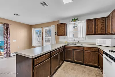 8 Redlands Court, Toms River Township, NJ 08757 - Photo 14