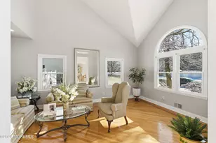 26 Oxford Ln, Eatontown, NJ 07724 - Photo 4