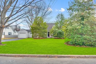 133 Park Rd, Fair Haven, NJ 07704 - Photo 2