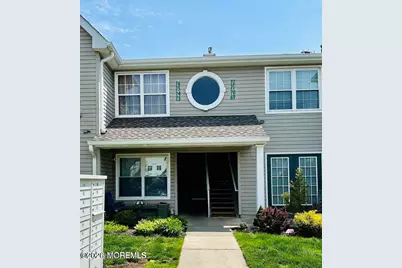 76 Des Moines Court, Tinton Falls, NJ 07712 - Photo 2