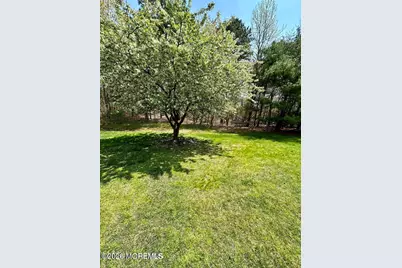76 Des Moines Court, Tinton Falls, NJ 07712 - Photo 18