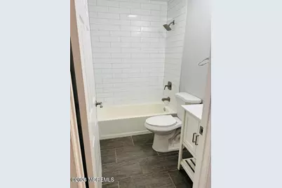 76 Des Moines Court, Tinton Falls, NJ 07712 - Photo 10