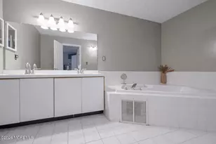 2007 Grassy Hollow Dr, Toms River Township, NJ 08755 - Photo 12