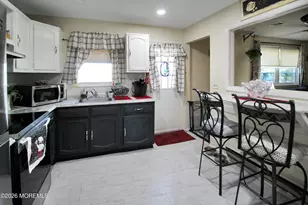 74 B Yorktowne Pkwy, Whiting, NJ 08759 - Photo 2