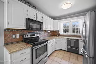 350 E Rd, Belford, NJ 07718 - Photo 12