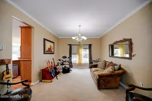 31 Dressage Pl, Freehold, NJ 07728 - Photo 6