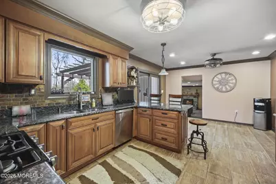 72 Fox Chase Court, Freehold, NJ 07728 - Photo 24