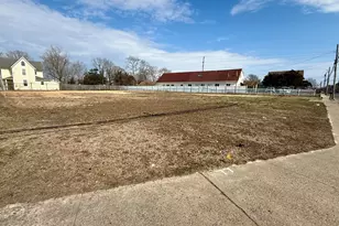 82 E Bay Ave, Manahawkin, NJ 08050 - Photo 1