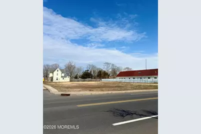 82 E Bay Avenue, Manahawkin, NJ 08050 - Photo 2