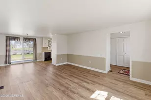 25E Rossmoor Dr, Monroe Township, NJ 08831 - Photo 10