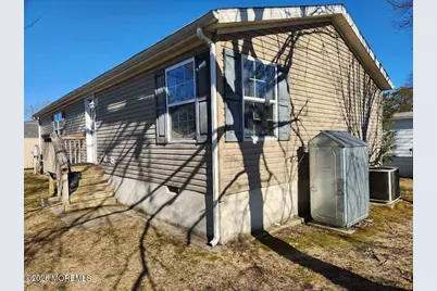 96 Woodchuck Parkway, Whiting, NJ 08759 - Photo 6