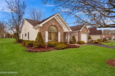 54 Caldwell Terrace, Marlboro Township, NJ 07746 - Photo 4
