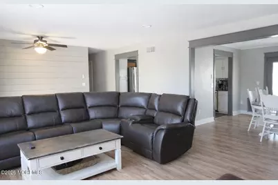 172 Hawkin Road, New Egypt, NJ 08533 - Photo 4