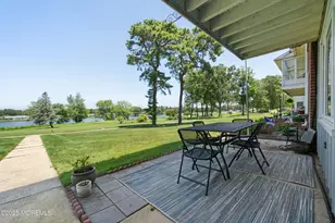 39 Cambridge Ct, Lakewood, NJ 08701 - Photo 18