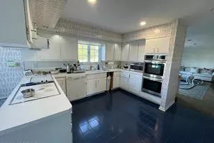 60 Larchwood Ave, Oakhurst, NJ 07755 - Photo 6