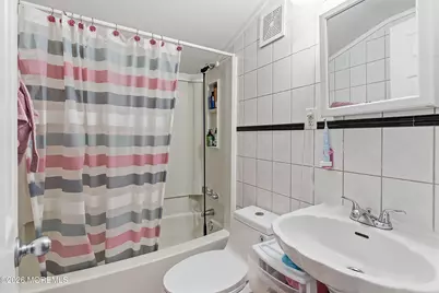 30 Mountain Avenue, Hazlet Township, NJ 07730 - Photo 20