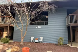 218 Medford Ct, Manalapan Township, NJ 07726 - Photo 1