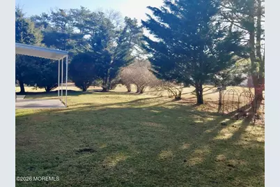 35 Southampton Road, Toms River Township, NJ 08757 - Photo 14