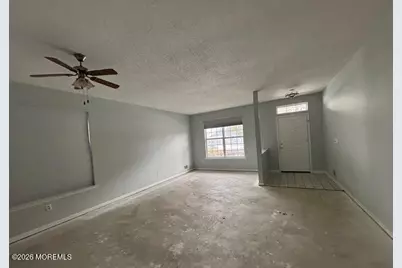 27 Cromwell Court, Manchester Township, NJ 08759 - Photo 2