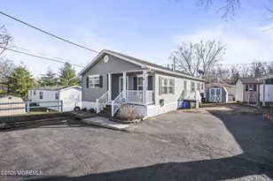 471 Kenbury Rd, Branchburg Township, NJ 08876 - Photo 2